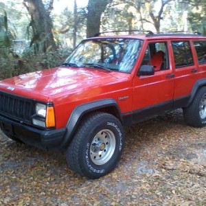 Traded Honda Foreman for this Cherokee Sport 4x4...Daily Driver.Had it about 10 days....!!Traded for Red Ram 1500 4x4 Laramie SLT.