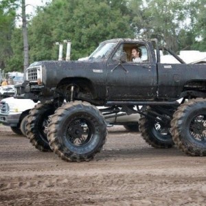 Dodge tractor truck...how mine will sit when I go "Tractors"!!