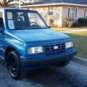 Geo Tracker 4x4 had one of these...it was 4x4,considered lifting but...nah.