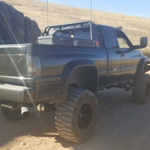 what a backside... thinking of putting a 4 tire mount on the back... because I can!