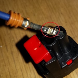 Take note of the notch in the terminal, it will line up with the tab in the connector.