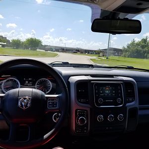 2016 Ram 1500 ST 4X4 5.7 Hemi