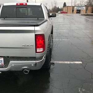 305/55/R20 Back Pic