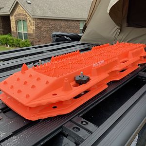 MaxxTraxx Mounting