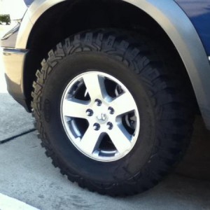 315/70/17 Pro Comp Xtreme mud terrains