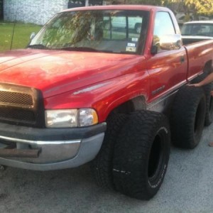 305/70R16 BFG KM's