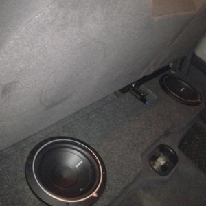 Two 10' Rockford Fosgate p1's pushing 500 watts rms with a r1-500 amp 4 guage monster wiring kit Clean Done by Inphase Audio Custom Atrend bbox