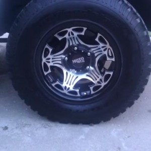 gotta love the Moto Metal Skulls!!