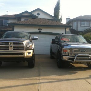 Here it is sitting beside my 08 F350. Sure makes the Ford look sad. lol