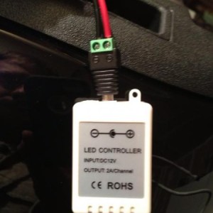 This plugs into the 12V control box