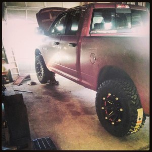 3" BL installed. Test fitting the 35x12.5x18 Trail Grapplers on Ballistic Jester 18" Rims.
