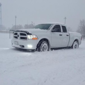 No limited slip, trudging through 12"+ snow no problem with the Duratracs
