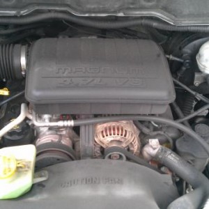 my 4.7L magnum v8