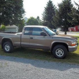 Old Dako. 2000 SLT 4.7 V8, one family owned.