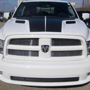 picture 1 the dealer sent to me from PA........was love at first sight!