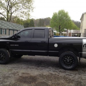 6 inch RCX with 35" nitto trail grapplers 18" fuel Kranks