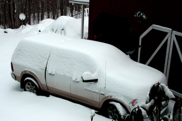 2011 Dodge laramie in snow 2016 January snow storm