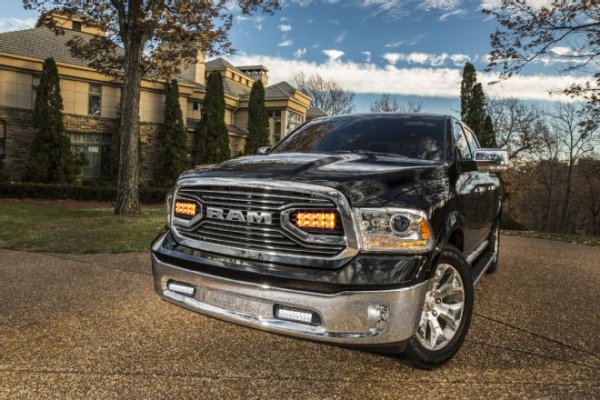2015 ram 1500 laramie limited crew cab 4x4 front grille copy