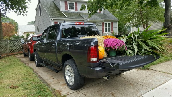 2016 Dodge Ram 1500 sport in Maximum Steel   hauling home the fall decorations