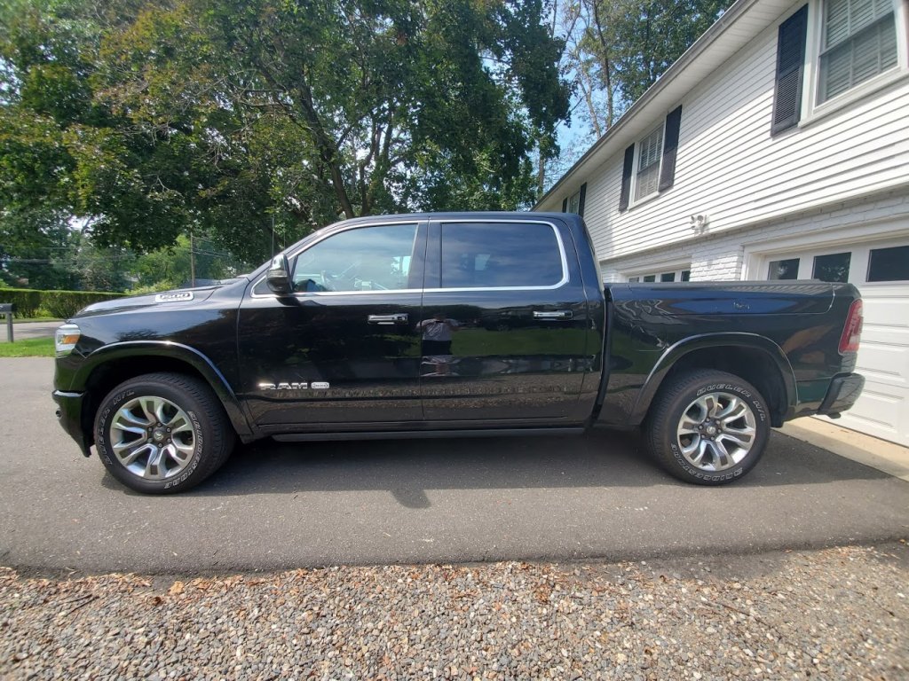 2019_ram_laramie_longhorn