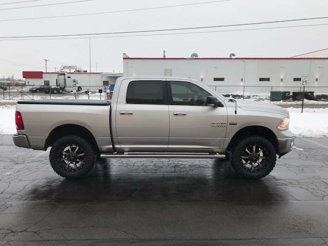 4 inch Zone Lift with 35/12.5/R20 (zero offset)