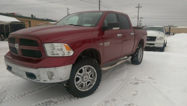 4" Superlift with Bilstien shocks, Moto Metal Havoc 20" Havoc wheels wrapped in 35" x 12" Mickey Thompson Baja MTZ's