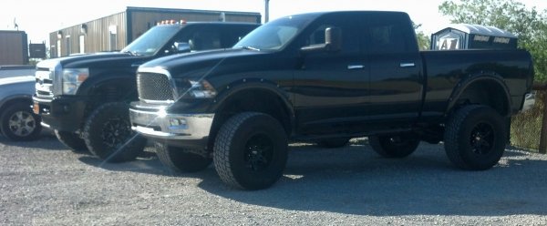 6" rcx / 3" pa / 1.75 rear spacer / 355 65 18 terras
Beside a 2012 f250 6" rcx 37x13.5x20 M16s