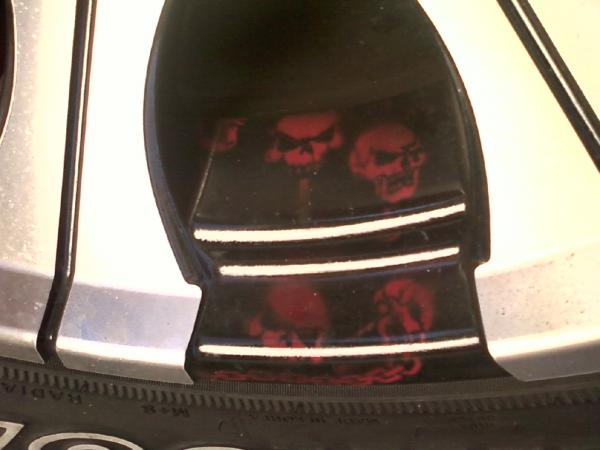 air brushed skulls inside on the rims