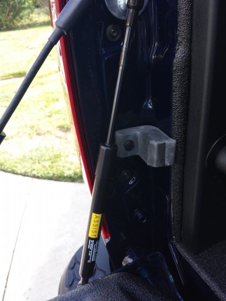 Deezee Tailgate Assist. I love this thing!
