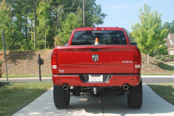 Lifted Red Sport 1500 5.7 V8