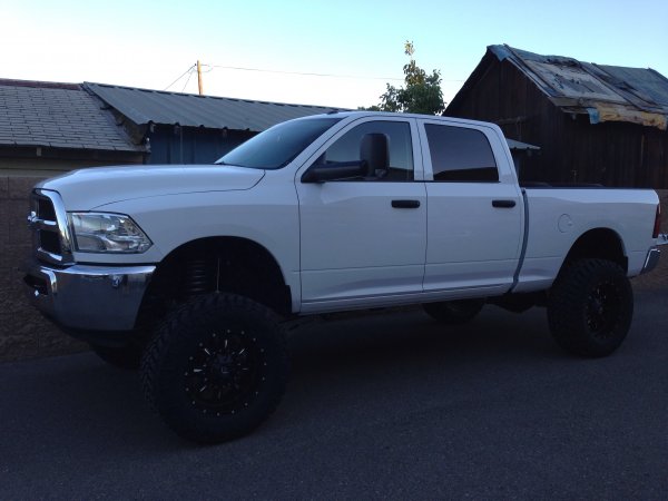 McGaughy's 8" long arm suspension lift on 37's