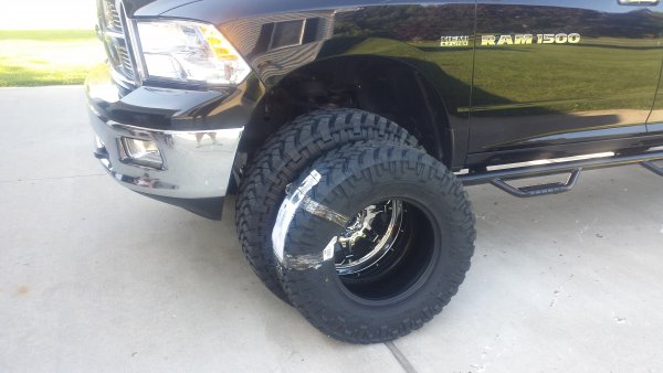 Next to my bros 33"