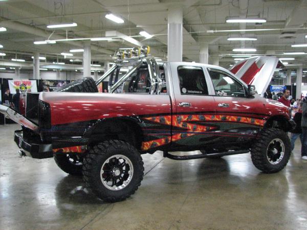 P&E Distributors Show 4