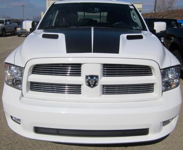 picture 1 the dealer sent to me from PA........was love at first sight!