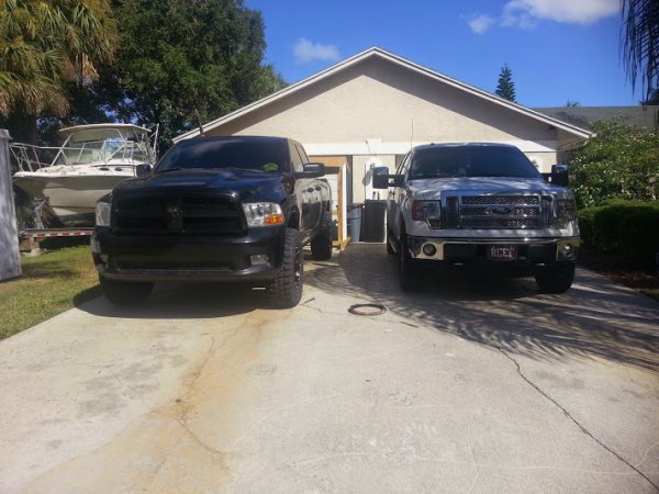 posted up w/the 6.2 f-150, I know, she looks much better than that ford!!!
