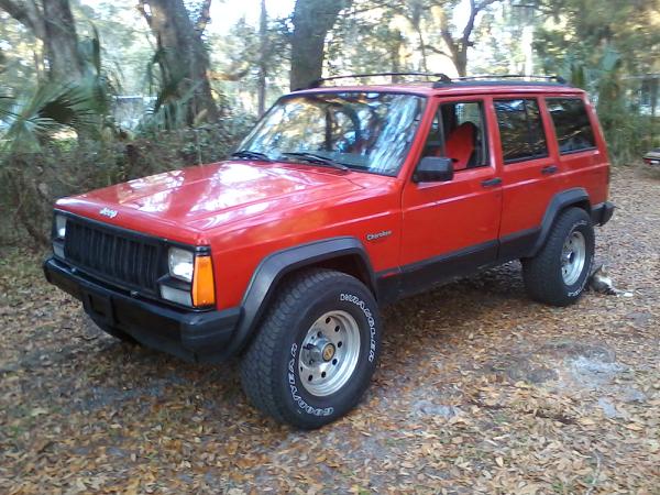Traded Honda Foreman for this Cherokee Sport 4x4...Daily Driver.Had it about 10 days....!!Traded for Red Ram 1500 4x4 Laramie SLT.