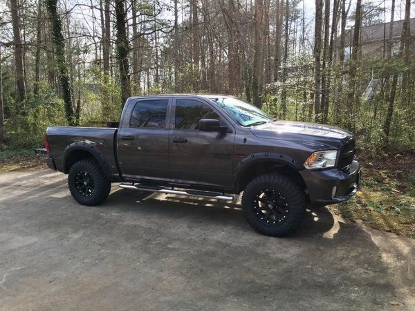 Yes i lifted a 2wd! sexy aint it! yea you know it is...